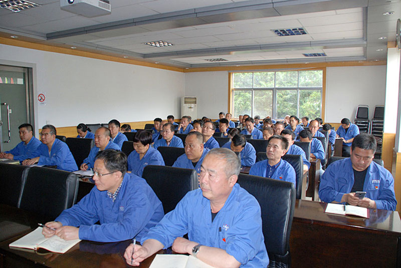 星火机床组织学习习近平新时代中国特色社会主义思想